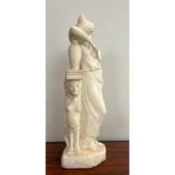Sculpture représentant une jeune fille en marbre de Carrare