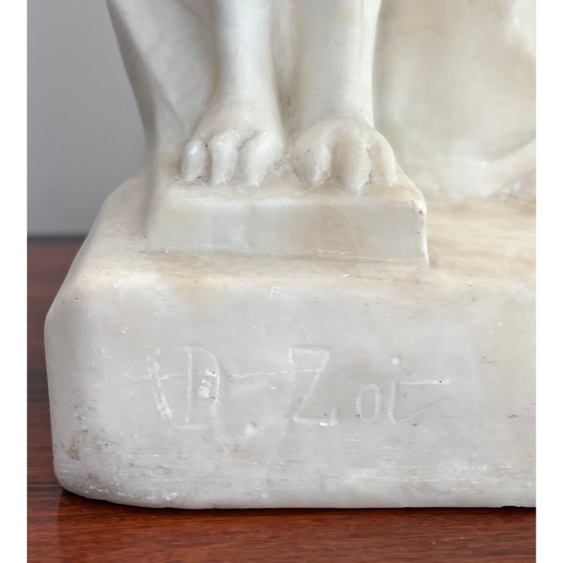 Sculpture représentant une jeune fille en marbre de Carrare