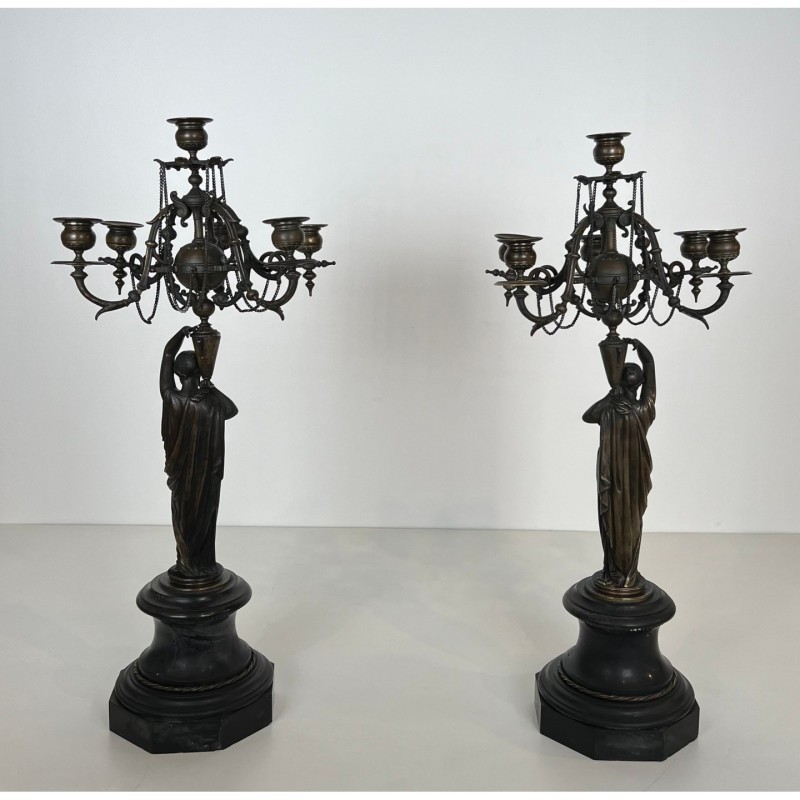 Paire de candélabres en bronze