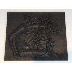Plaque de Cheminée Moderniste en Fonte représentant une Femm