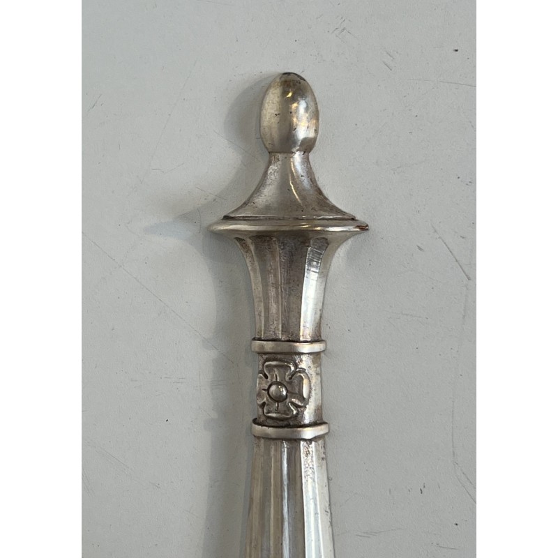 Paire d'Appliques en Bronze Argenté à Trois Bras de Lumière de Style Néoclassique dans le Goût de la Maison Jansen. Vers 1940