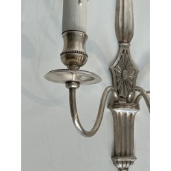Paire d'Appliques en Bronze Argenté à Trois Bras de Lumière de Style Néoclassique dans le Goût de la Maison Jansen. Vers 1940