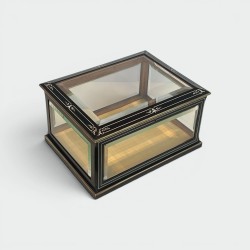 Coffret à Bijoux Napoléon III en Bois Laqué Noir et Verres Biseautés à Incrustations de Nacre et Filets de Laiton