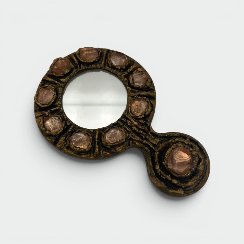 Miroir à main en métal doré, dans le goût de Line Vautrin – Travail italien vers 1970