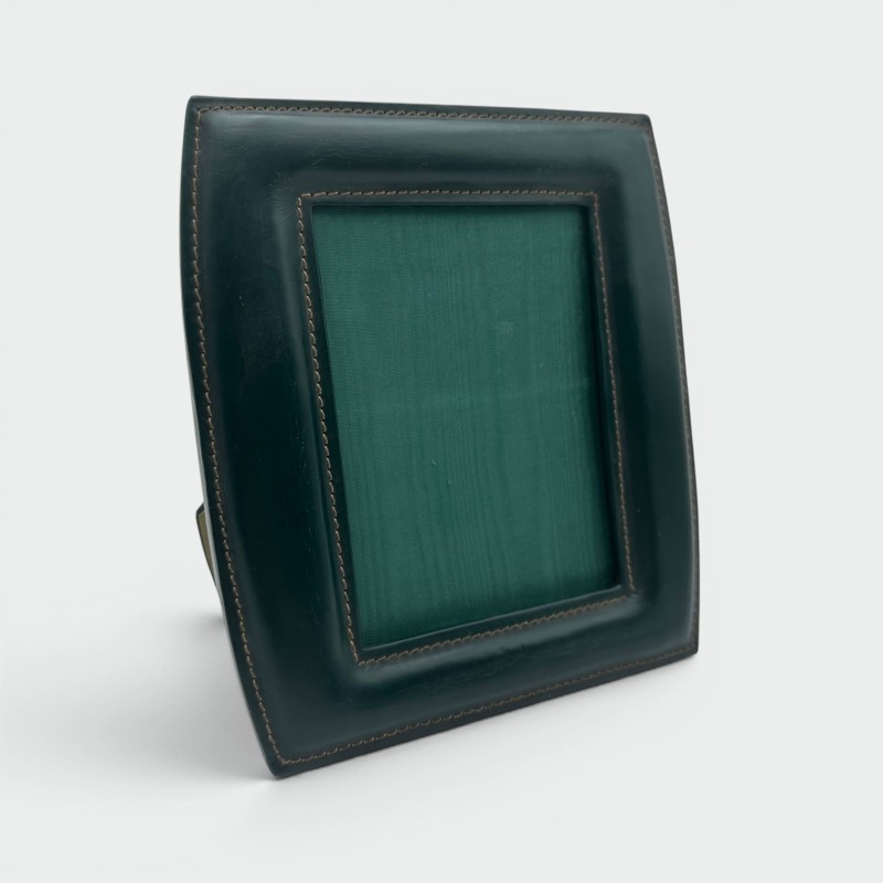 Cadre photo en cuir vert, dans le goût de Jacques Adnet – Travail français, vers 1950