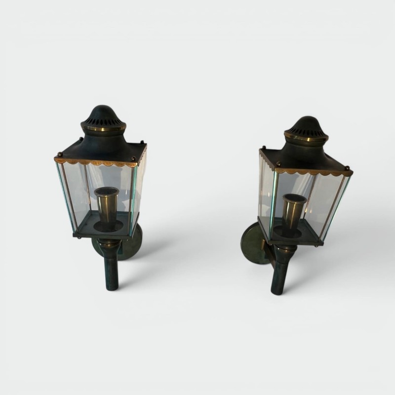 Appliques-Lanternes en Métal Patiné Vert | Maison Barrois
