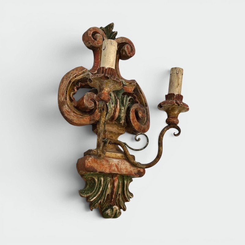 Appliques en Bois Sculpté Polychrome | Maison Barrois