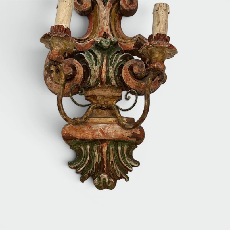 Appliques en Bois Sculpté Polychrome | Maison Barrois