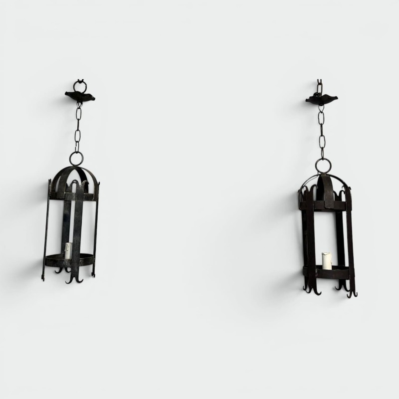Lanternes en Fer Forgé de Forme Cylindrique | Maison Barrois