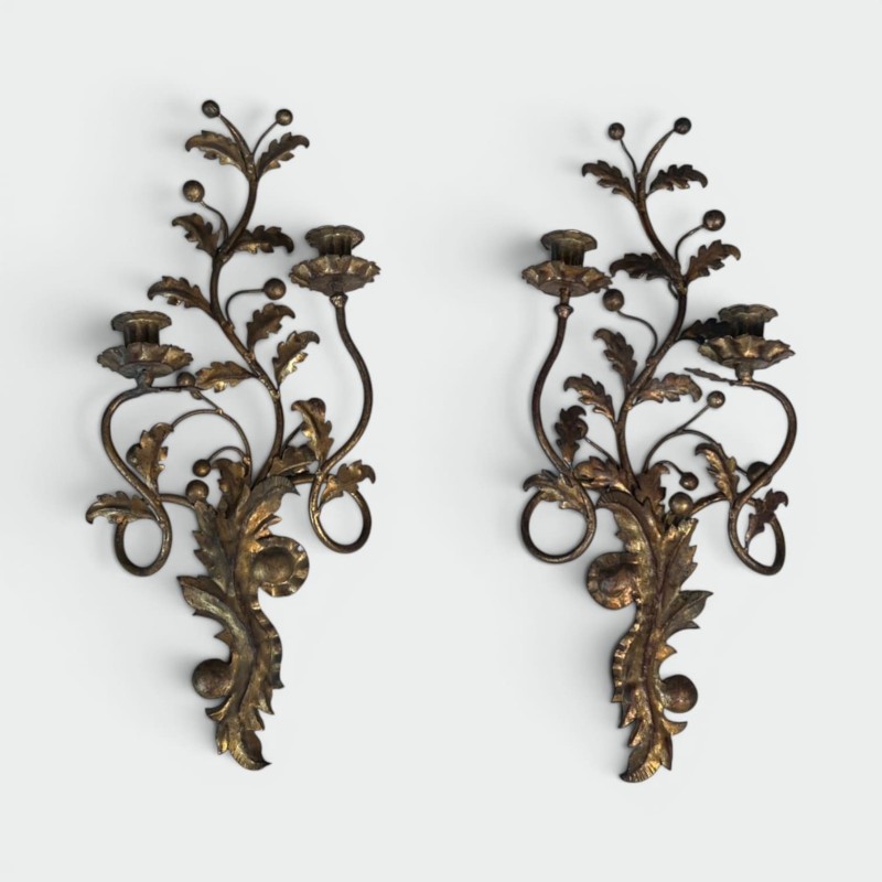 Appliques à Deux Bras de Lumière en Métal | Maison Barrois