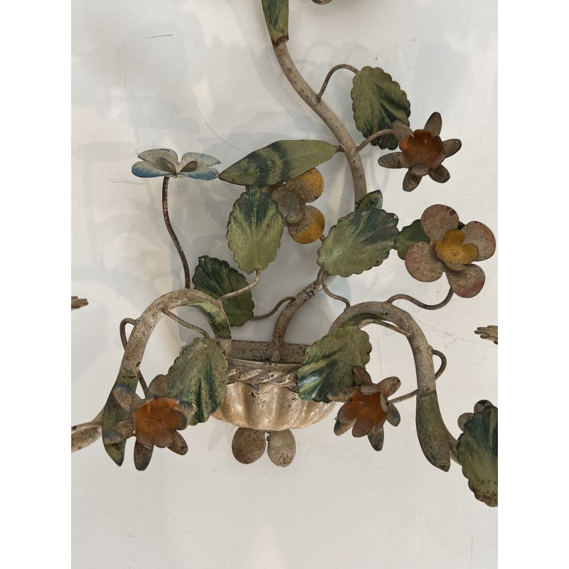 Appliques au Panier Fleuri en Tôle Peinte | Maison Barrois
