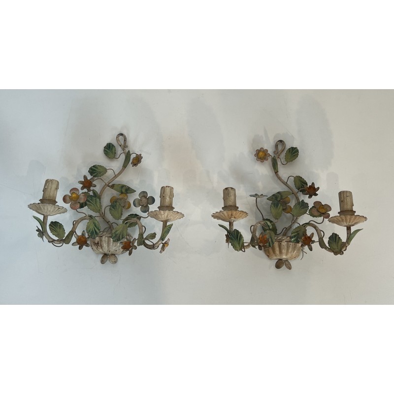 Appliques au Panier Fleuri en Tôle Peinte | Maison Barrois