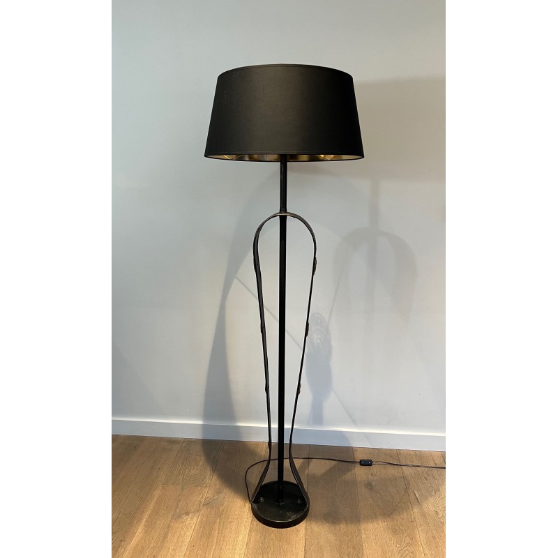 Lampadaire en Cuir Noir Piqué Sellier et | Maison Barrois