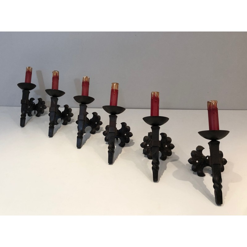 Suite de Six Appliques en Fer Forgé en Forme de Torche à F | Maison Barrois