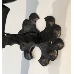 Suite de Six Appliques en Fer Forgé en Forme de Torche à F | Maison Barrois