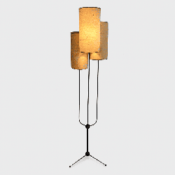 Lampadaire Tripode en Fer Forgé à Trois Lumières Étagées, | Maison Barrois