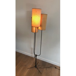 Lampadaire Tripode en Fer Forgé à Trois Lumières Étagées, | Maison Barrois