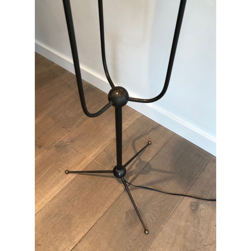 Lampadaire Tripode en Fer Forgé à Trois Lumières Étagées, | Maison Barrois