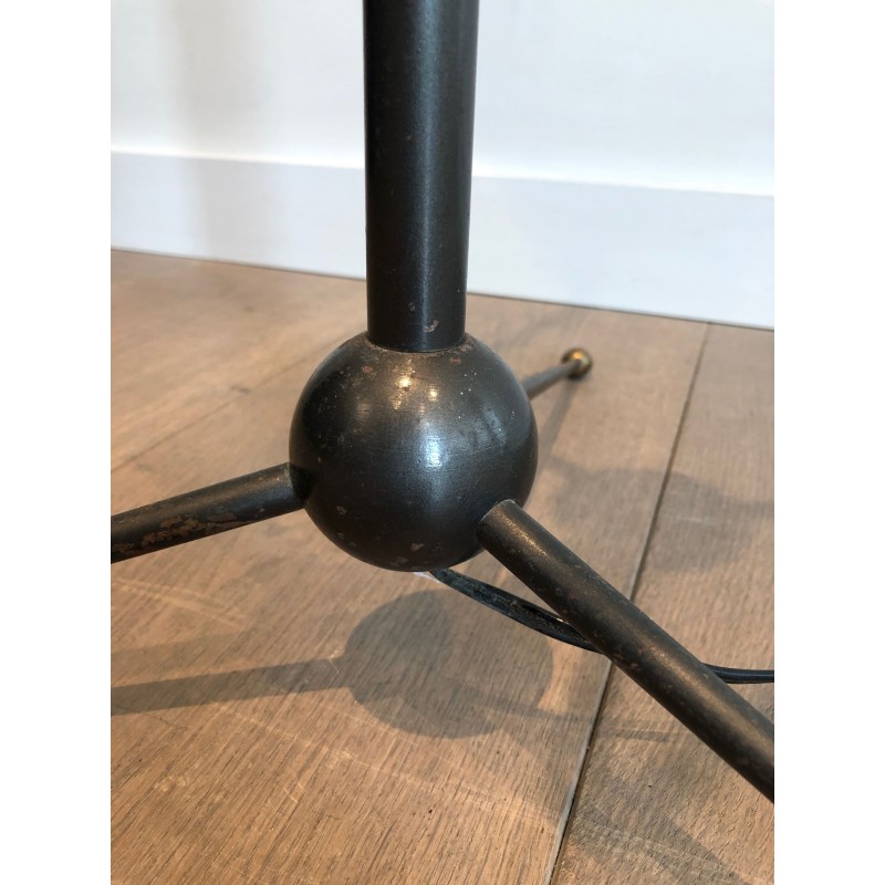 Lampadaire Tripode en Fer Forgé à Trois Lumières Étagées, | Maison Barrois