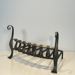 Hammered Wrought Iron Fire Grate with Volutes and Brass Cr | Maison Barrois