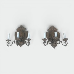 Paire d'Appliques en Fer Forgé à Trois Bras et Platine en | Maison Barrois