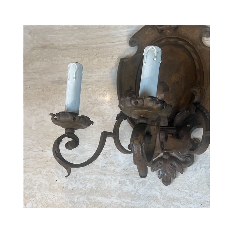 Paire d'Appliques en Fer Forgé à Trois Bras et Platine en | Maison Barrois