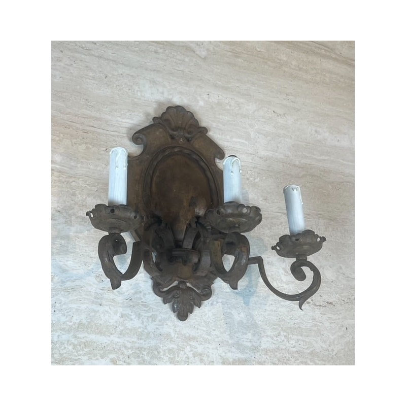 Paire d'Appliques en Fer Forgé à Trois Bras et Platine en | Maison Barrois