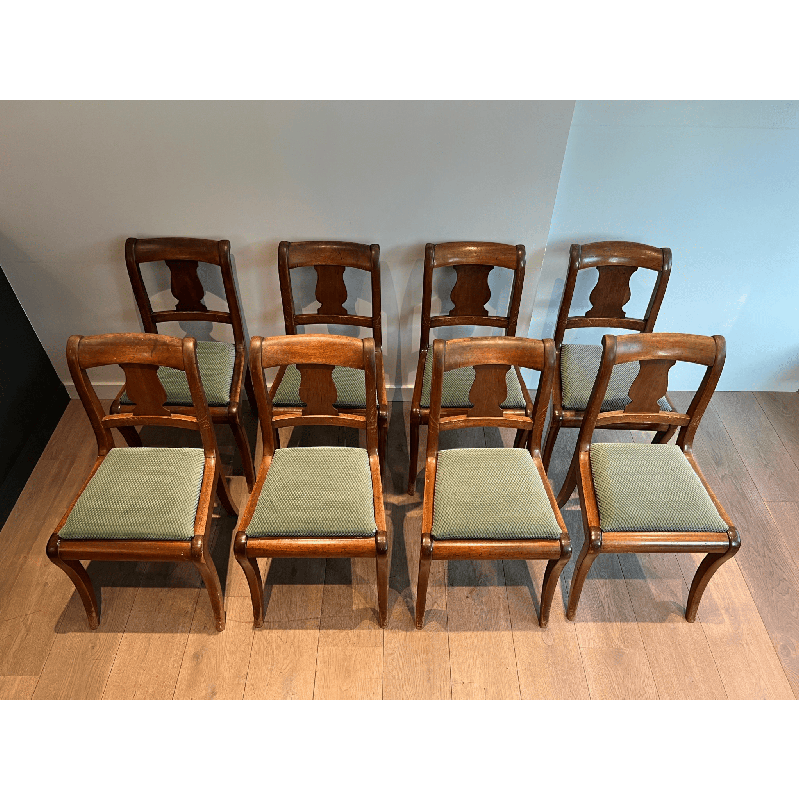 Suite de Huit Chaises en Noyer à Dossier Bandeau et Pieds | Maison Barrois