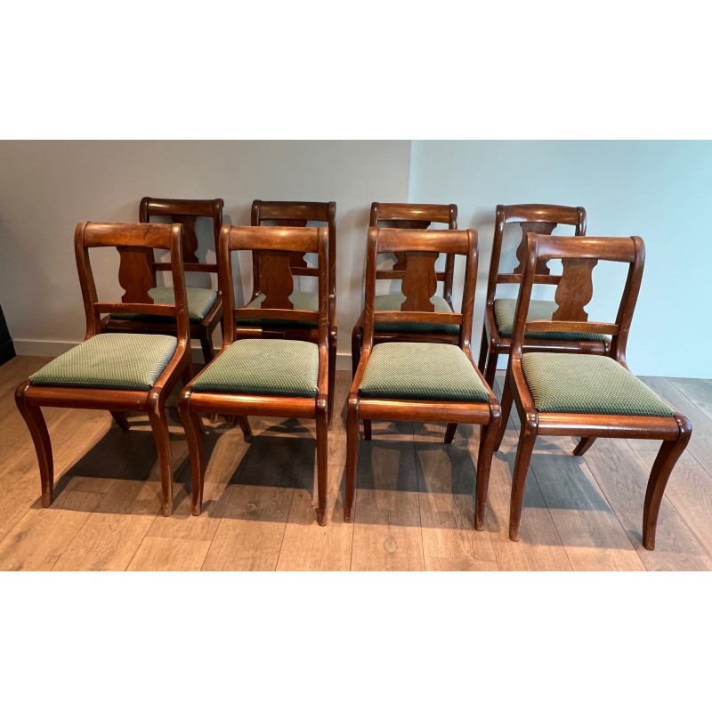 Suite de Huit Chaises en Noyer à Dossier Bandeau et Pieds | Maison Barrois