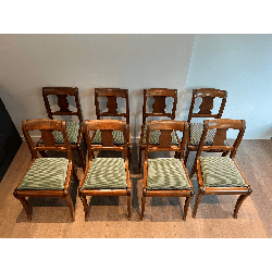 Suite de Huit Chaises en Noyer à Dossier Bandeau et Pieds | Maison Barrois