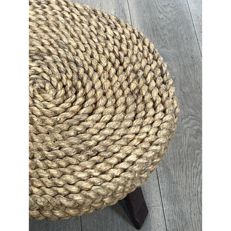 Table Basse Ronde en Corde Tressée à Piètement Tripode en | Maison Barrois