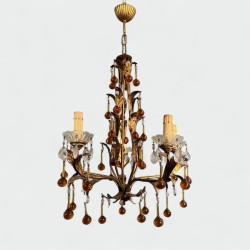 Lustre en Métal Doré à Décor de Feuillage et Gouttes de Ve | Maison Barrois