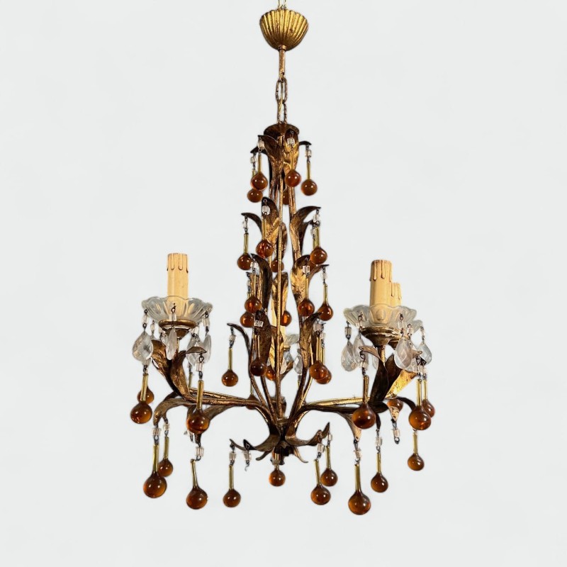 Lustre en Métal Doré à Décor de Feuillage et Gouttes de Ve | Maison Barrois