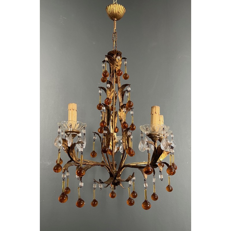 Lustre en Métal Doré à Décor de Feuillage et Gouttes de Ve | Maison Barrois