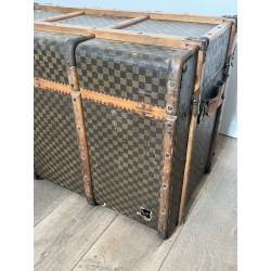 Malle de Voyage Louis Vuitton en Toile Damier, Lattes de B | Maison Barrois