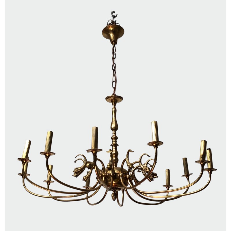 Lustre en Laiton Doré à Douze Bras et Décor de Têtes de Da | Maison Barrois