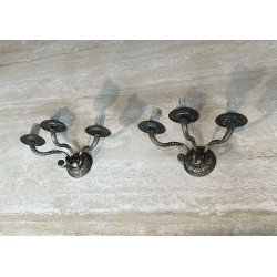Paire d'Appliques Néoclassiques en Bronze Patiné à Trois B | Maison Barrois