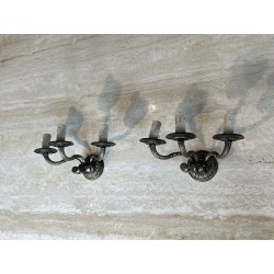 Paire d'Appliques Néoclassiques en Bronze Patiné à Trois B | Maison Barrois