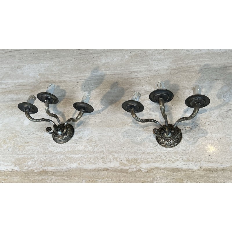 Paire d'Appliques Néoclassiques en Bronze Patiné à Trois B | Maison Barrois