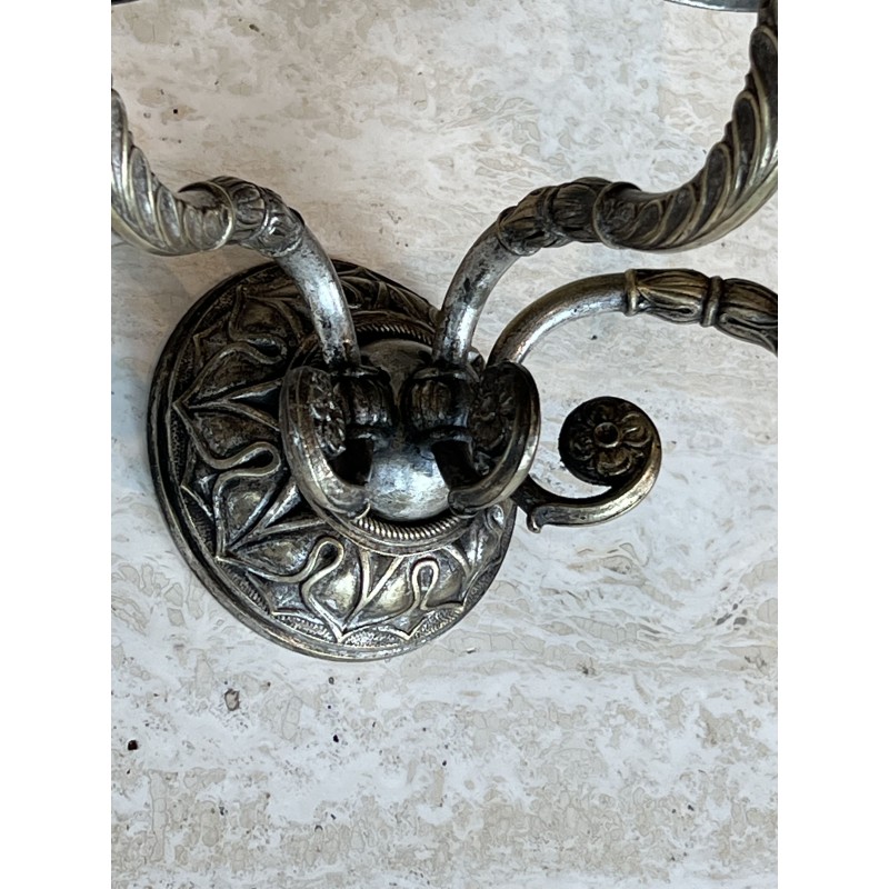 Paire d'Appliques Néoclassiques en Bronze Patiné à Trois B | Maison Barrois