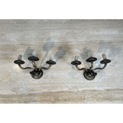 Paire d'Appliques Néoclassiques en Bronze Patiné à Trois B | Maison Barrois