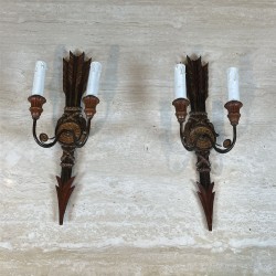 Paire d'Appliques à Deux Bras de Lumière en Bois Sculpté P | Maison Barrois
