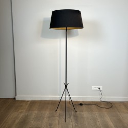 Lampadaire Tripode en Métal Laqué Noir et Laiton, Travail | Maison Barrois