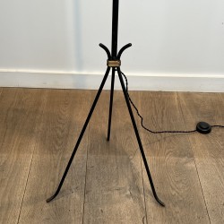 Lampadaire Tripode en Métal Laqué Noir et Laiton, Travail | Maison Barrois
