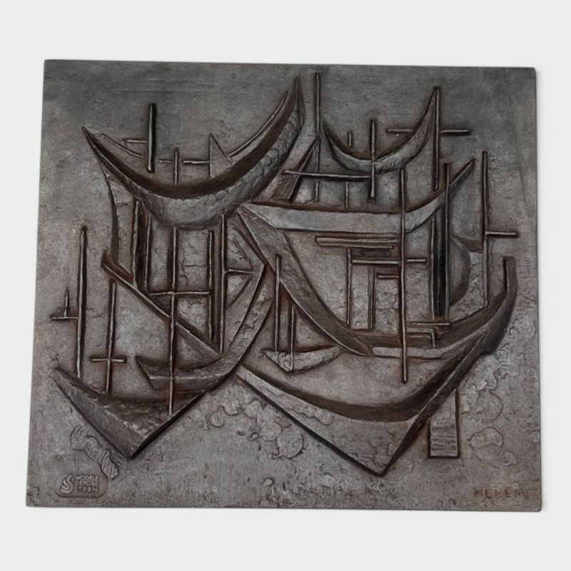 Plaque de Cheminée en Fonte « Les Voiliers », Signée Menemus, Fonderie Stern, vers 1970