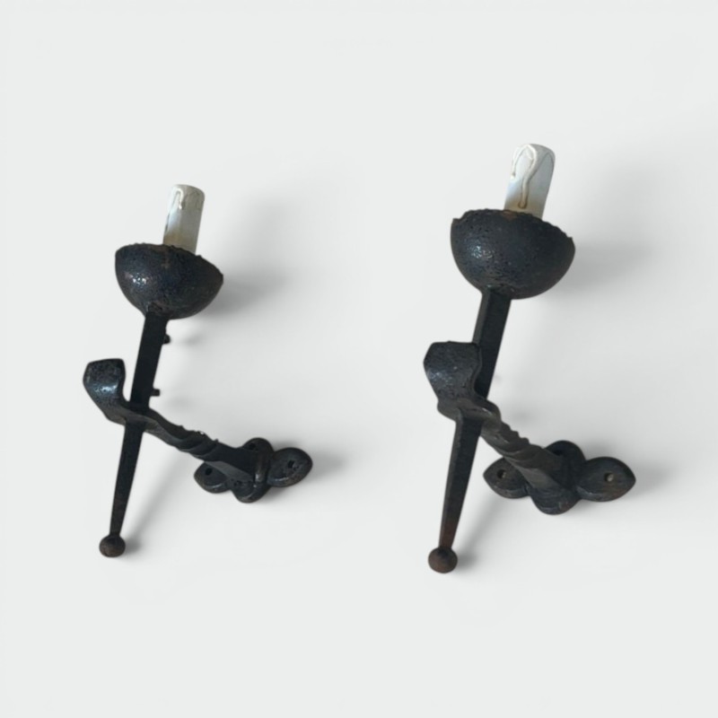 Paire d'Appliques en Fer Forgé de Style Gothique