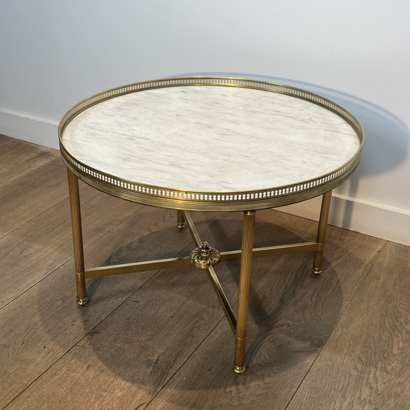 Table Basse Ronde Néoclassique en Laiton à Galerie Ajourée | Maison Barrois