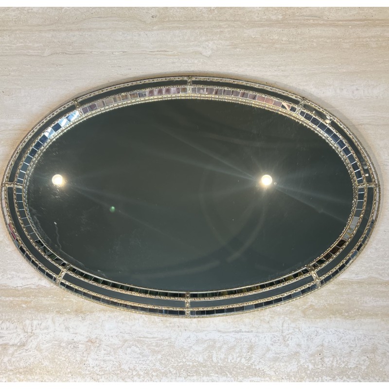 Miroir Mural Ovale Multi-Facettes et Guirlandes de Laiton, | Maison Barrois