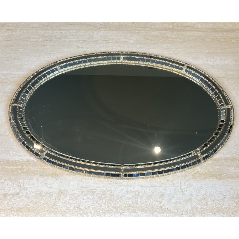 Miroir Mural Ovale Multi-Facettes et Guirlandes de Laiton, | Maison Barrois
