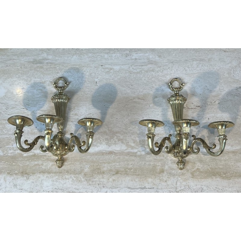 Paire d'Appliques à Trois Bras de Lumière en Bronze Doré à | Maison Barrois